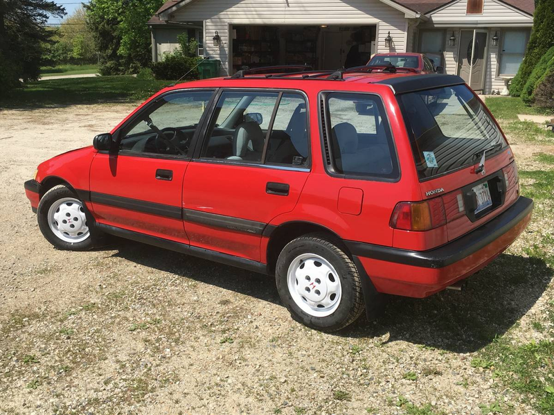 Illustration for article titled For $3,950, This 1991 Honda Civic Shuttle Could Be Your Answer To “When Did You Last See a Civic Shuttle?”